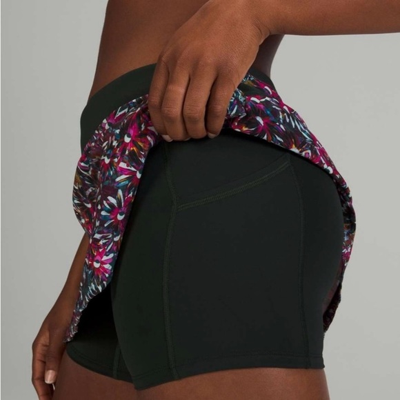 Lululemon Play Off the Pleats Skirt Floral Electric Multi Rare Retired Sz10 - Picture 6 of 10